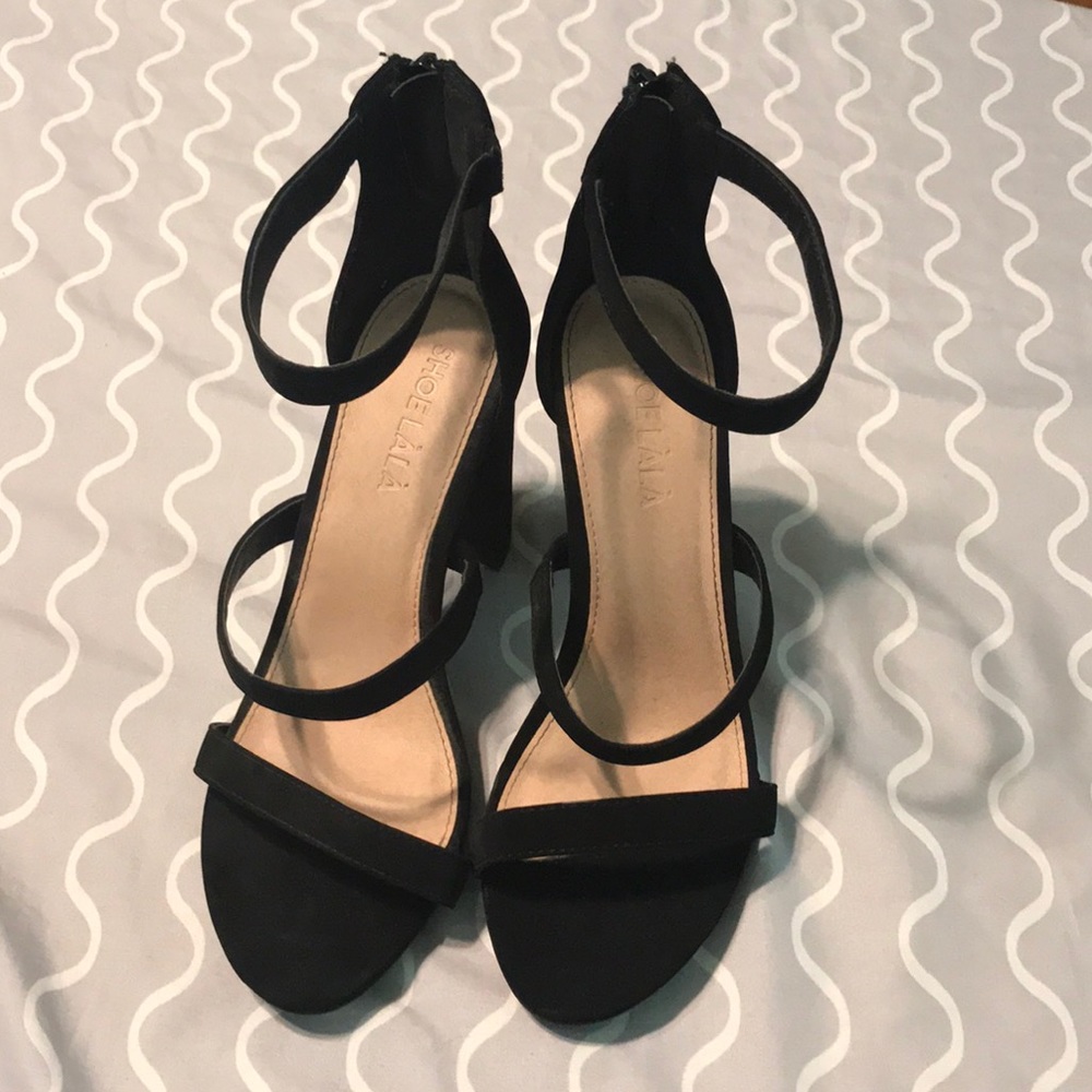 Heels - Picture 4 of 4